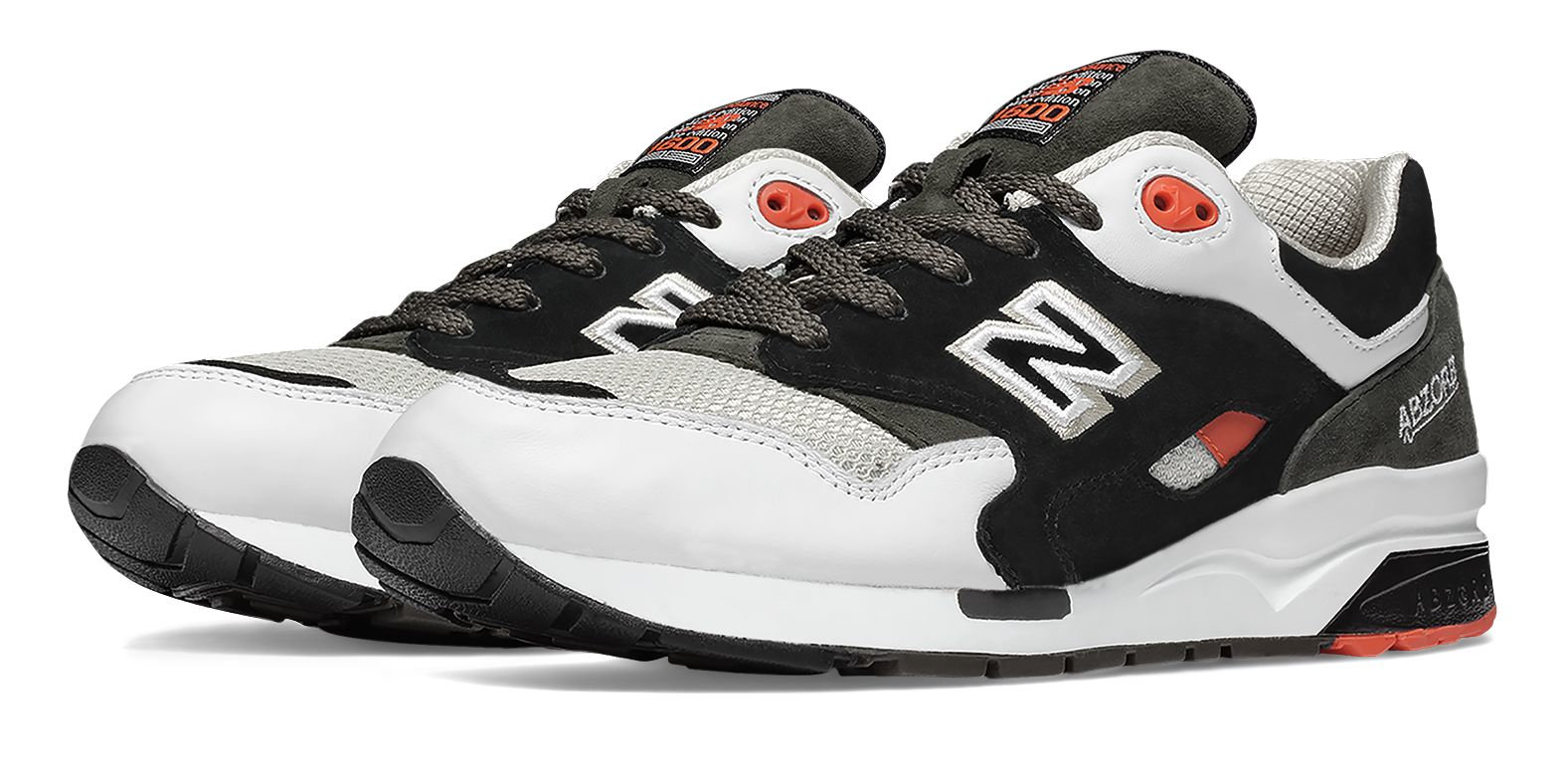 New Balance White 1600 Elite Edition Paper Lights for men New Balance White 1600 Elite Edition Paper Lights for men